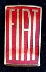 fiat-pin-d-rood-emaille-grote-maat-18x32